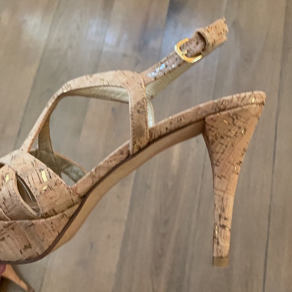 Stuart Weitzman Cork High Heels- Size 9 - Picture 8 of 16